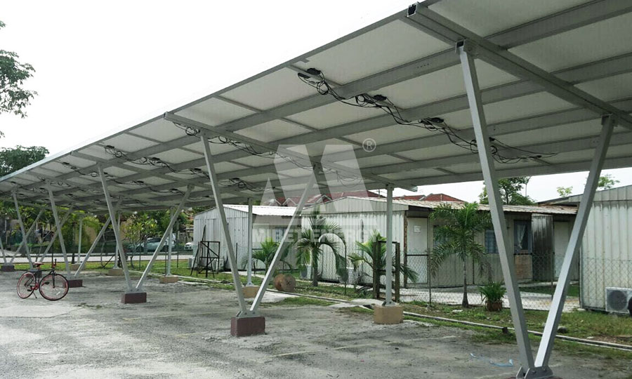 말레이시아의 태양열 차고 시스템