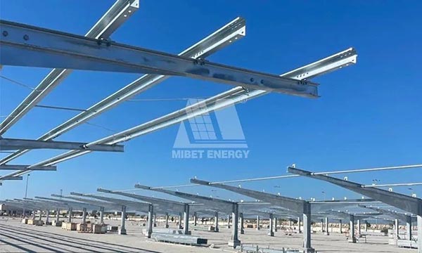 Mibet 1.8MW 바레인 탄소강 태양광 간이 차고 프로젝트 완료